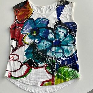 Desigual great condition top size small.